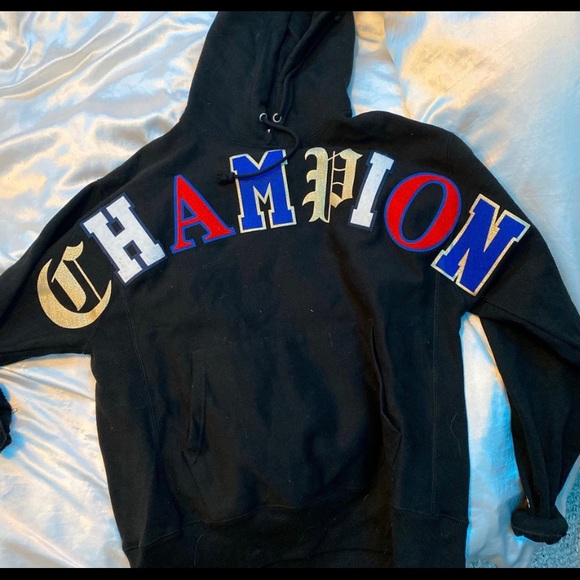 Champion hoodie - Picture 1 of 1